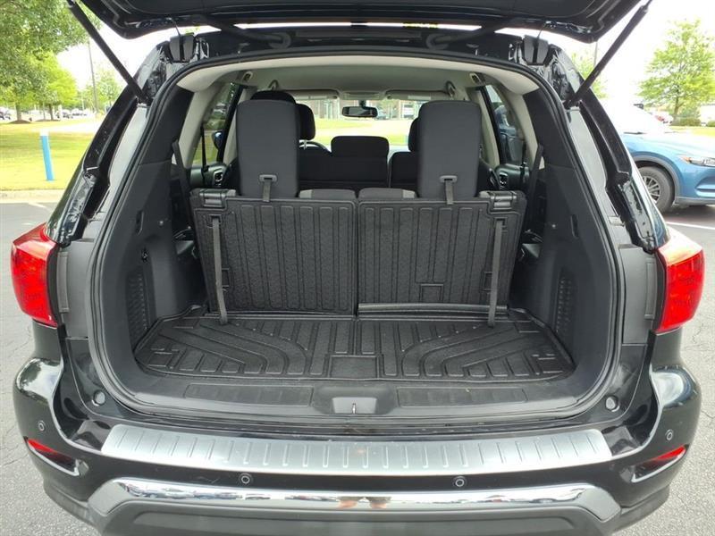 Nissan Pathfinder SV 2WD 2018