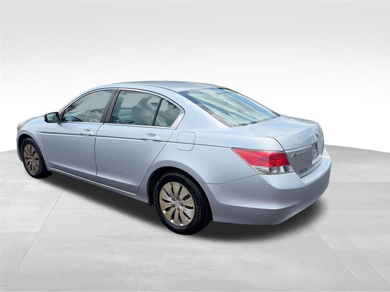 Honda Accord LX sedan AT 2009