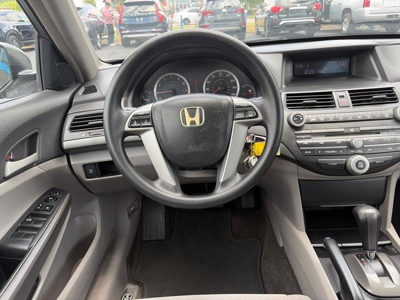 Honda Accord LX sedan AT 2009