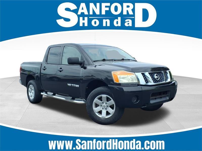 2009 Nissan Titan XE Crew Cab 4WD SWB