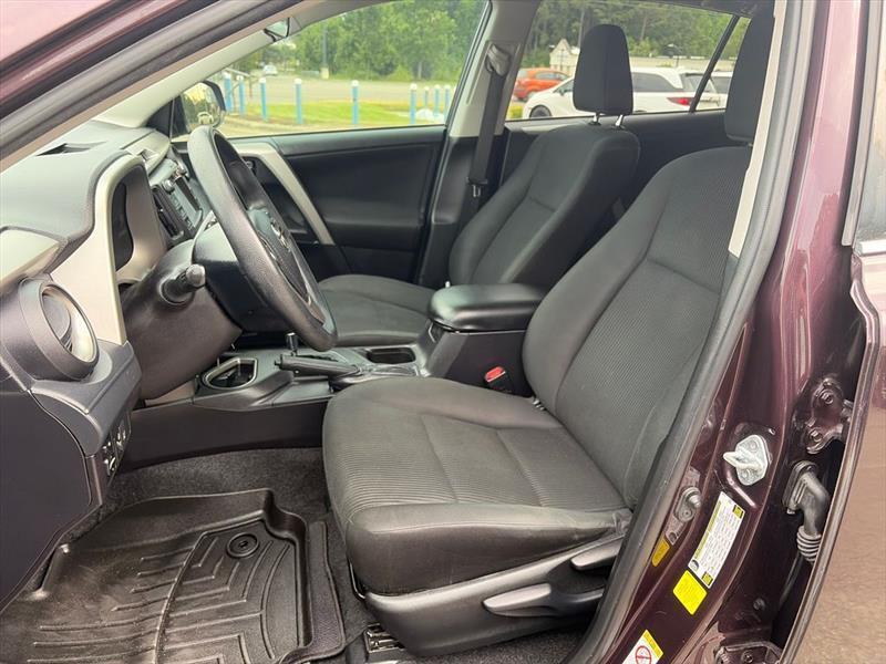 Toyota RAV4 LE FWD 2018