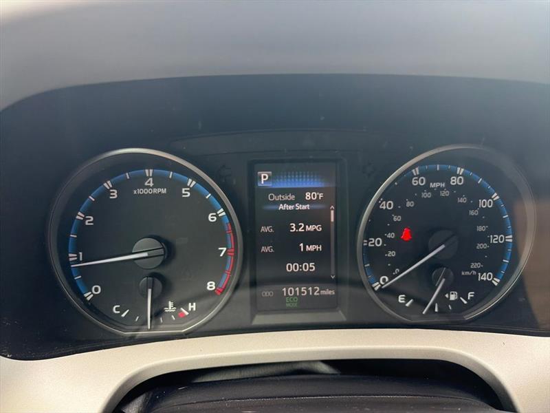 Toyota RAV4 LE FWD 2018