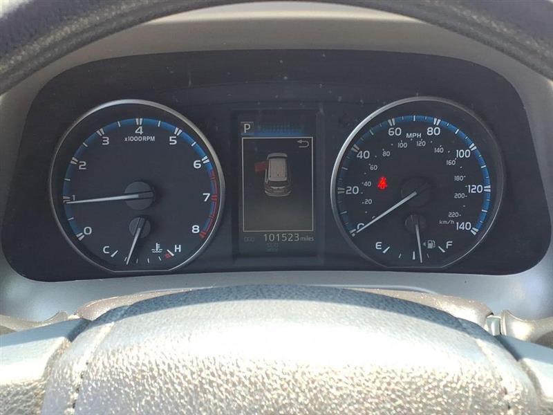 Toyota RAV4 LE FWD 2018