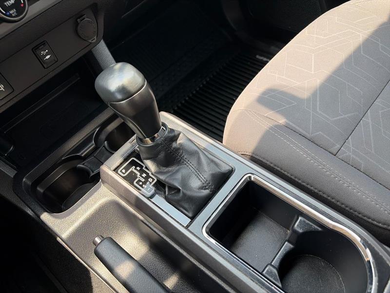 Toyota Tacoma SR5 Double Cab Long Bed V6 6AT 4WD 2017