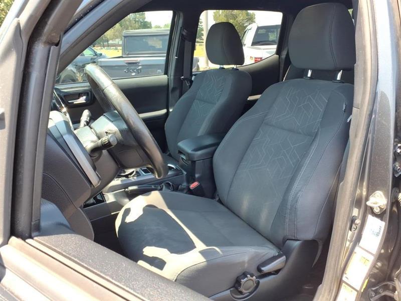 Toyota Tacoma SR5 Double Cab Long Bed V6 6AT 4WD 2017