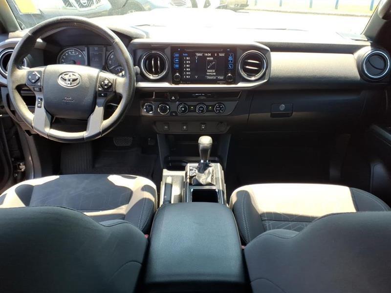 Toyota Tacoma SR5 Double Cab Long Bed V6 6AT 4WD 2017