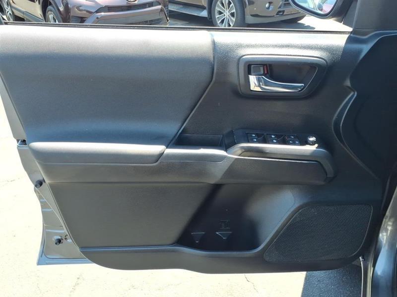 Toyota Tacoma SR5 Double Cab Long Bed V6 6AT 4WD 2017