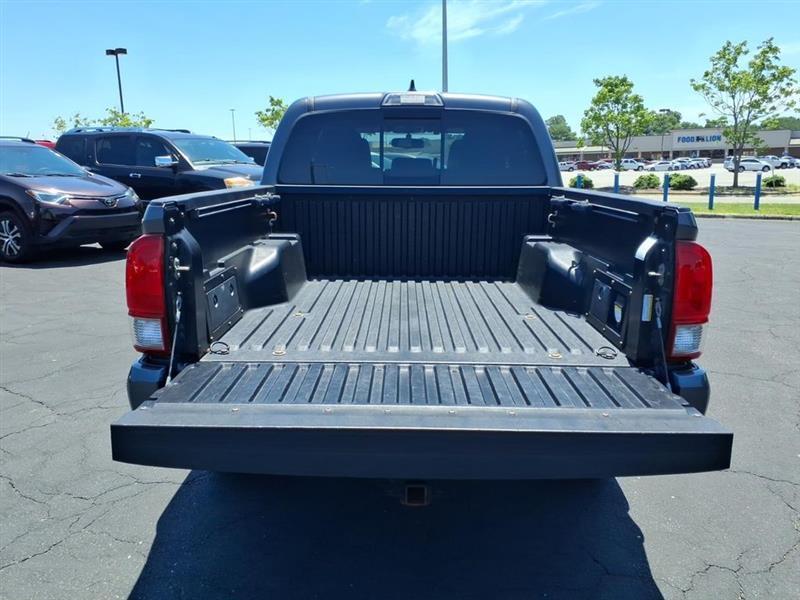 Toyota Tacoma SR5 Double Cab Long Bed V6 6AT 4WD 2017