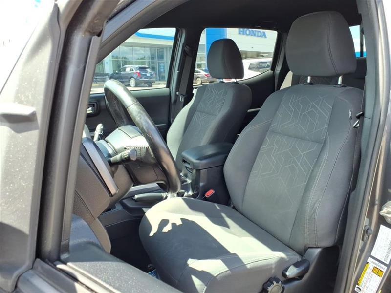Toyota Tacoma SR5 Double Cab Long Bed V6 6AT 4WD 2017