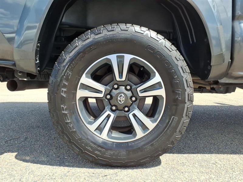 Toyota Tacoma SR5 Double Cab Long Bed V6 6AT 4WD 2017