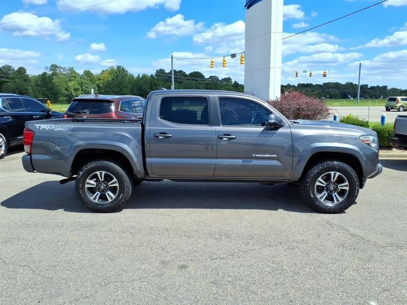 Toyota Tacoma SR5 Double Cab Long Bed V6 6AT 4WD 2017