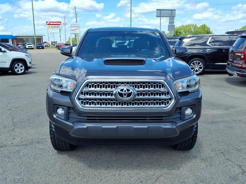 Toyota Tacoma SR5 Double Cab Long Bed V6 6AT 4WD 2017