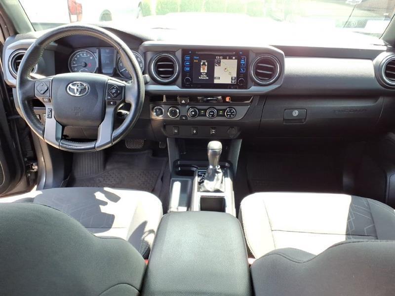 Toyota Tacoma SR5 Double Cab Long Bed V6 6AT 4WD 2017