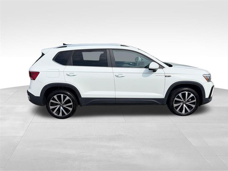 Volkswagen Taos SE 2024