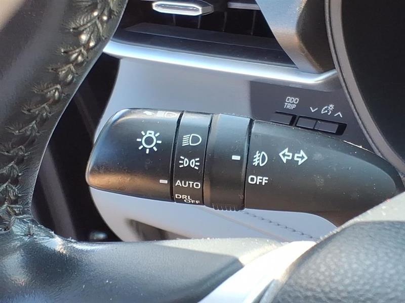 Toyota Highlander LE AWD V6 2022