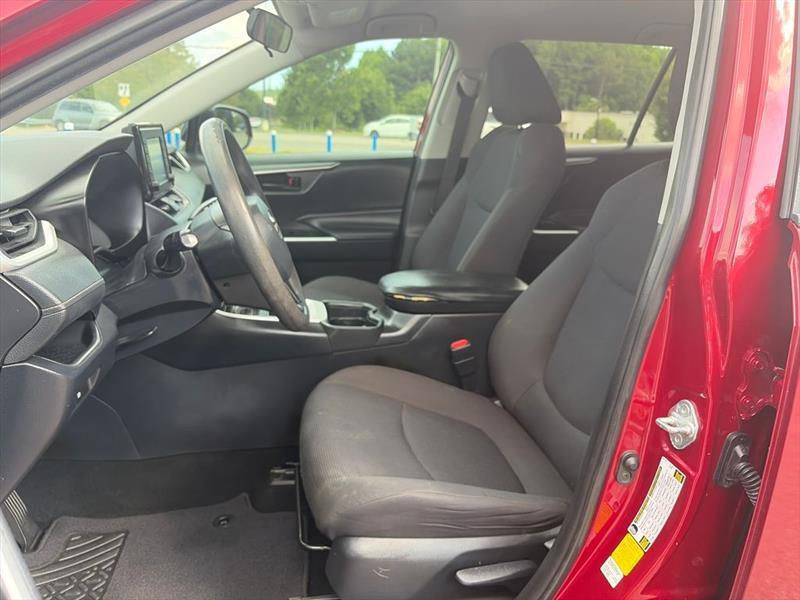 Toyota RAV4 LE 2019