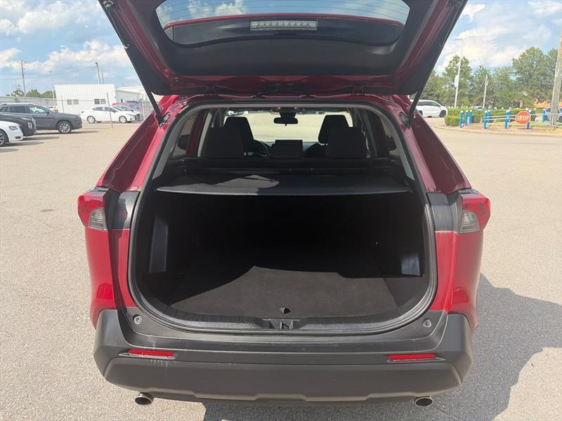 Toyota RAV4 LE 2019