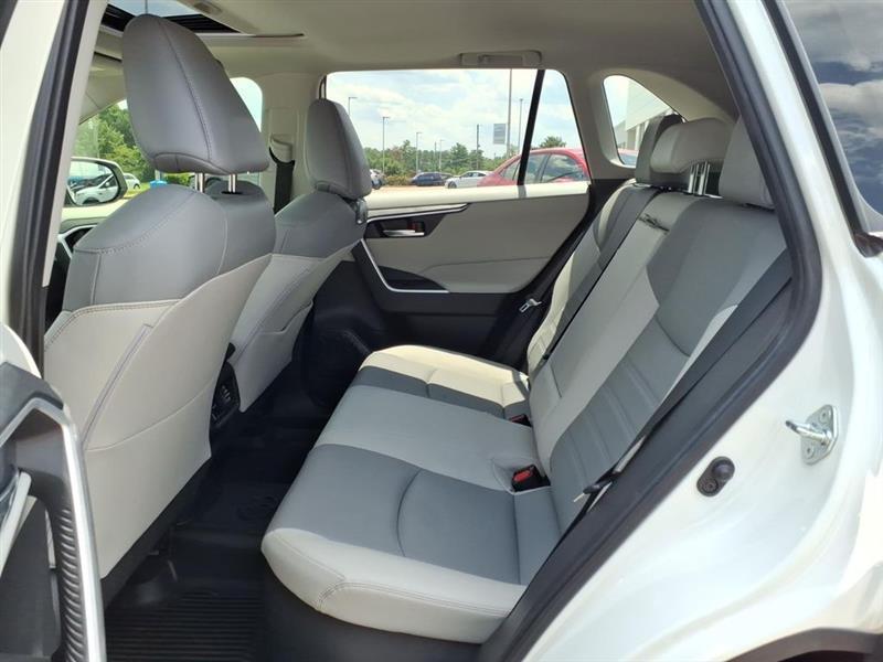 Toyota RAV4 Hybrid XLE Premium 2022