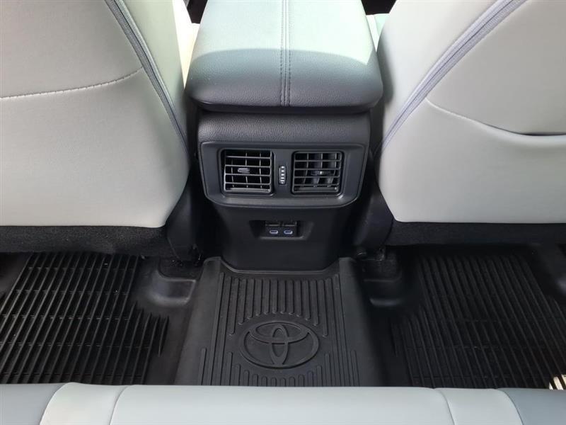 Toyota RAV4 Hybrid XLE Premium 2022