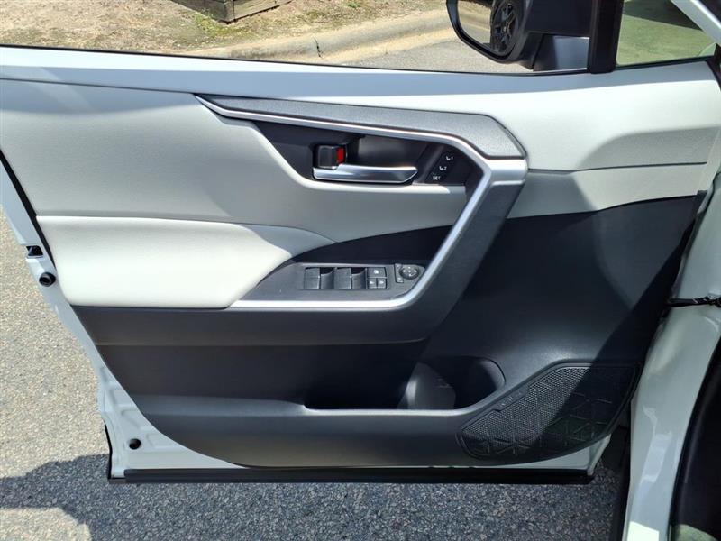 Toyota RAV4 Hybrid XLE Premium 2022