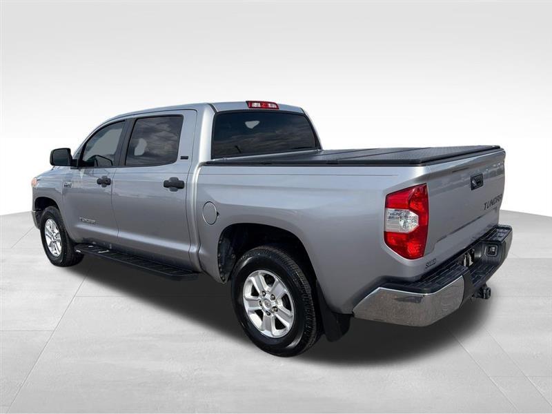 Toyota Tundra SR5 5.7L V8 FFV CrewMax 2WD 2016