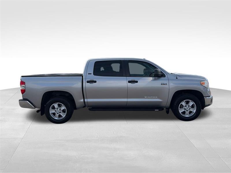Toyota Tundra SR5 5.7L V8 FFV CrewMax 2WD 2016
