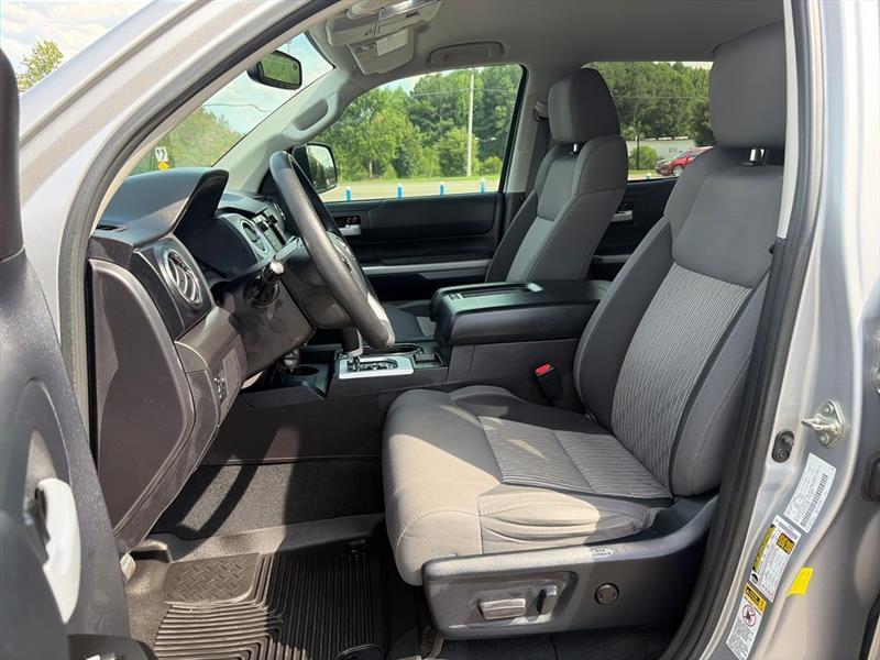 Toyota Tundra SR5 5.7L V8 FFV CrewMax 2WD 2016