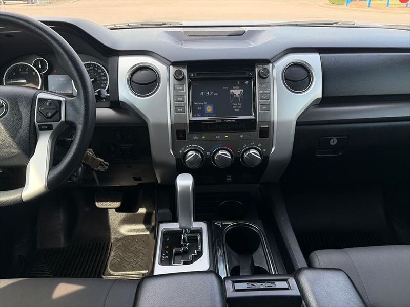 Toyota Tundra SR5 5.7L V8 FFV CrewMax 2WD 2016
