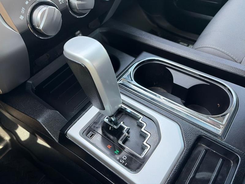 Toyota Tundra SR5 5.7L V8 FFV CrewMax 2WD 2016