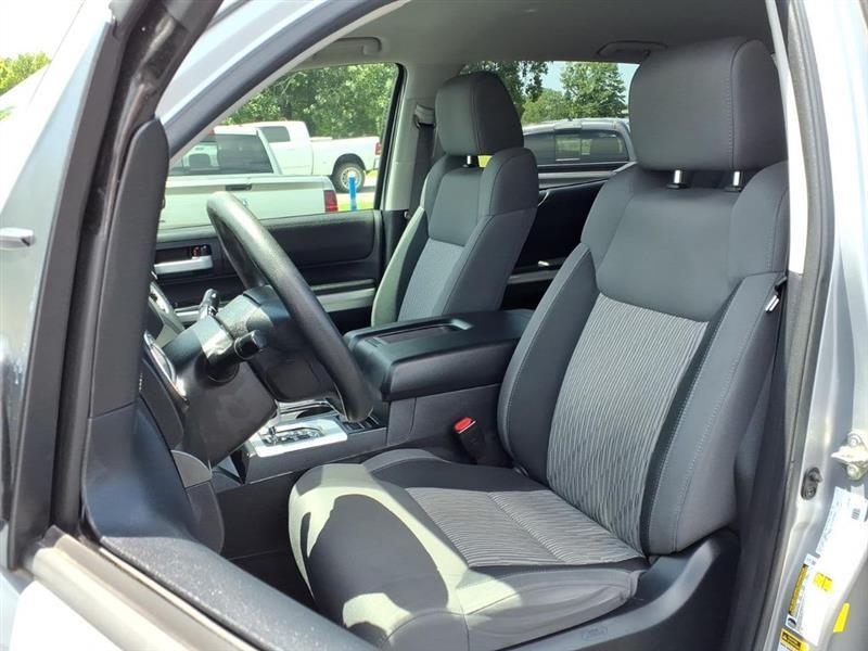 Toyota Tundra SR5 5.7L V8 FFV CrewMax 2WD 2016