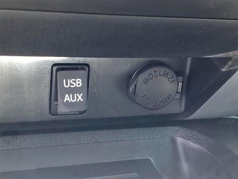 Toyota Tundra SR5 5.7L V8 FFV CrewMax 2WD 2016