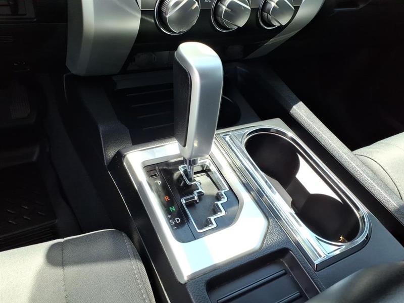 Toyota Tundra SR5 5.7L V8 FFV CrewMax 2WD 2016