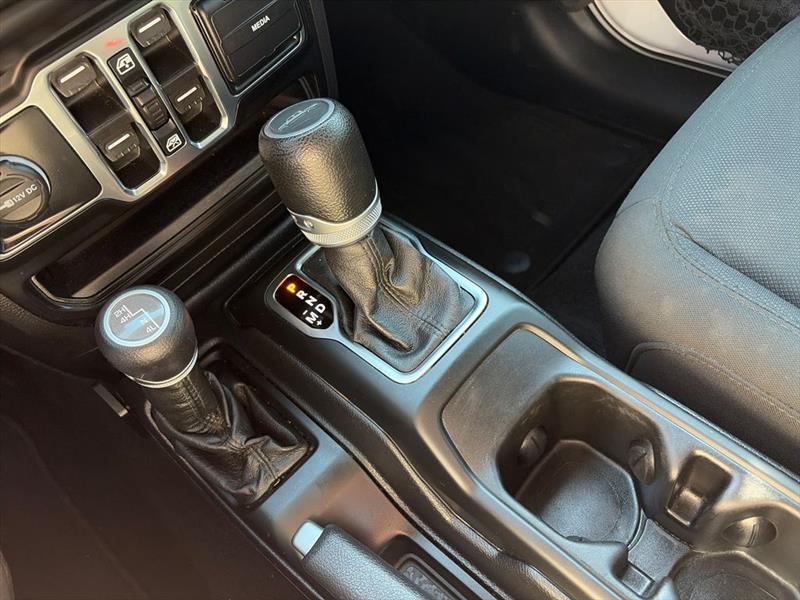 Jeep Gladiator Sport 2021