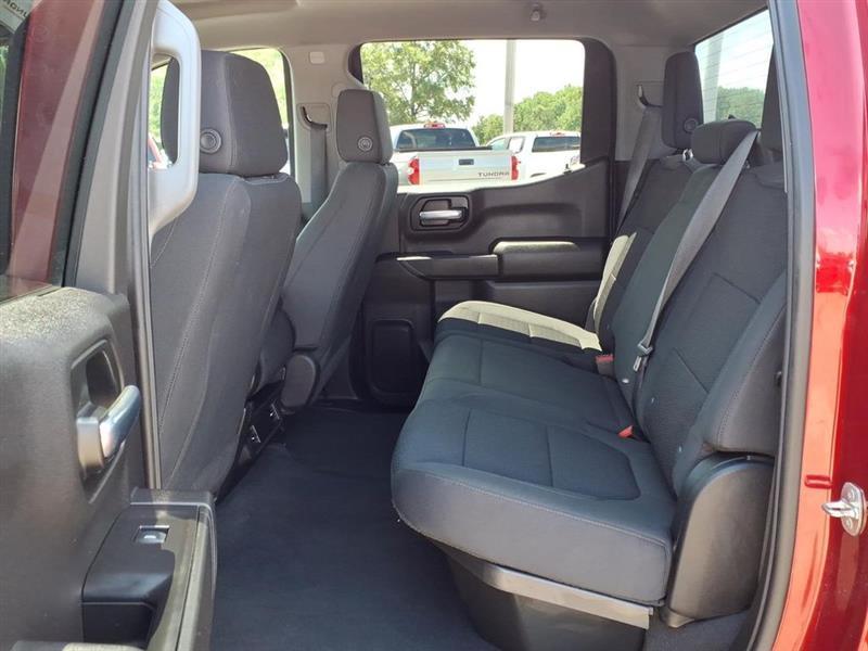 Chevrolet Silverado 1500 Custom Crew Cab Long Box 4WD 2021
