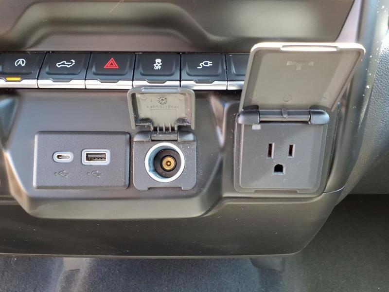 Chevrolet Silverado 1500 Custom Crew Cab Long Box 4WD 2021
