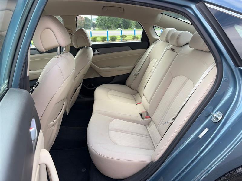 Hyundai Sonata Hybrid Base 2016