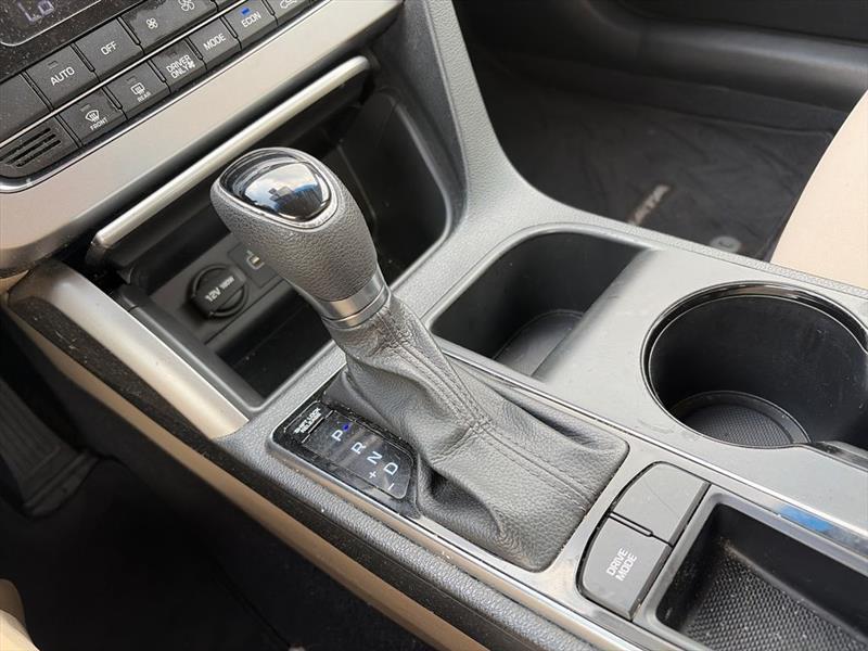 Hyundai Sonata Hybrid Base 2016