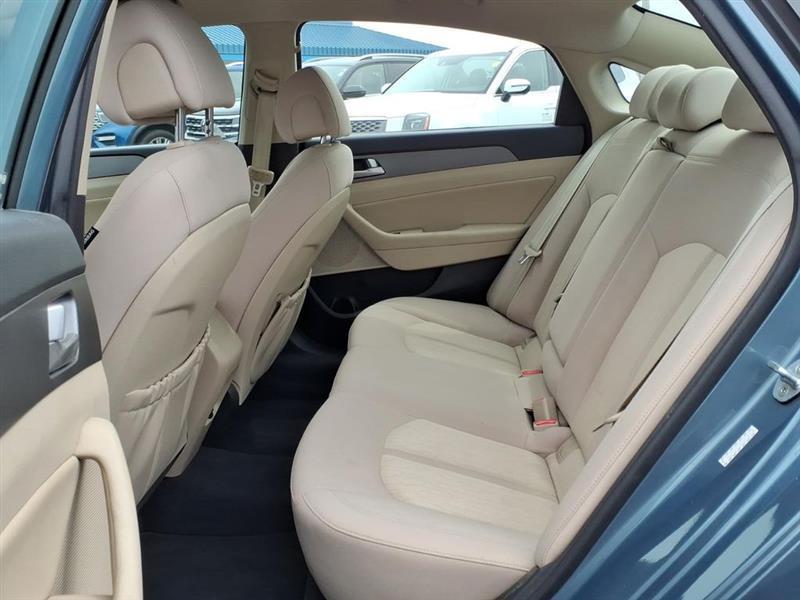 Hyundai Sonata Hybrid Base 2016
