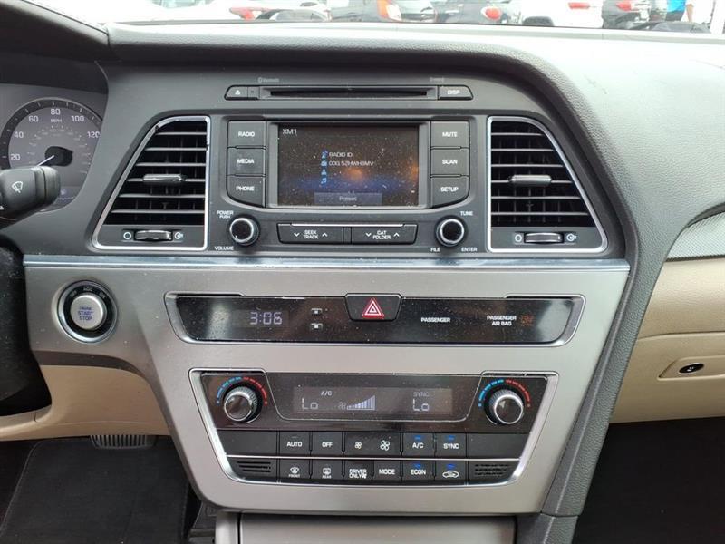 Hyundai Sonata Hybrid Base 2016