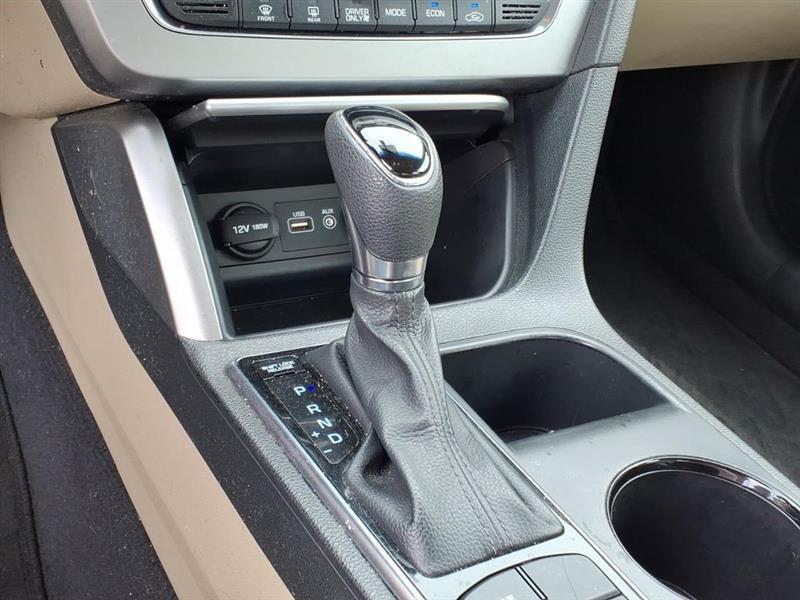 Hyundai Sonata Hybrid Base 2016