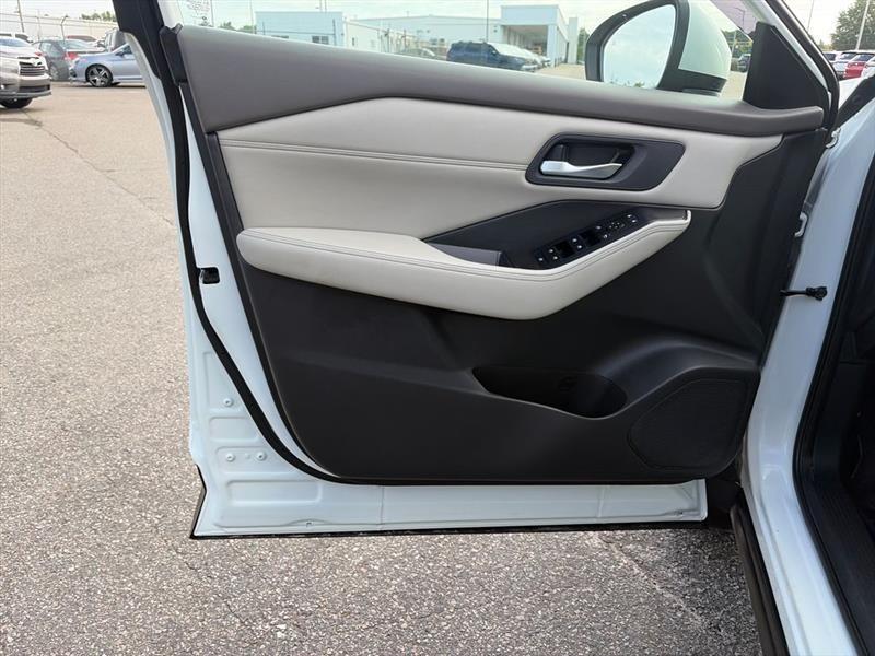 Nissan Rogue SV 2022