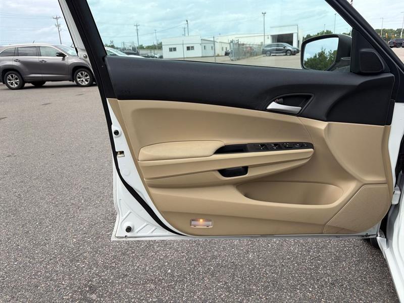 Honda Accord SE Sedan AT 2012