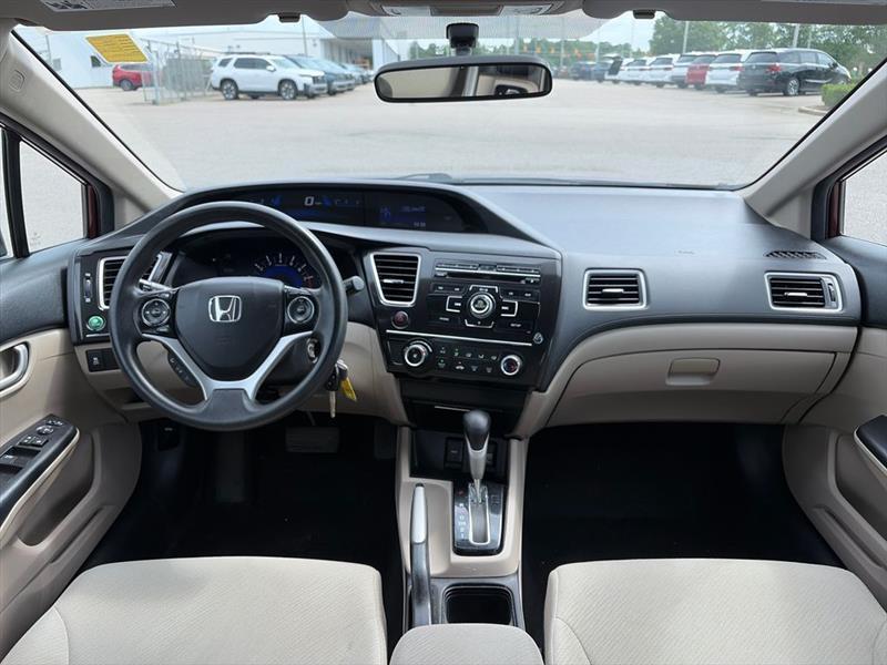Honda Civic LX Sedan 5-Speed AT 2013