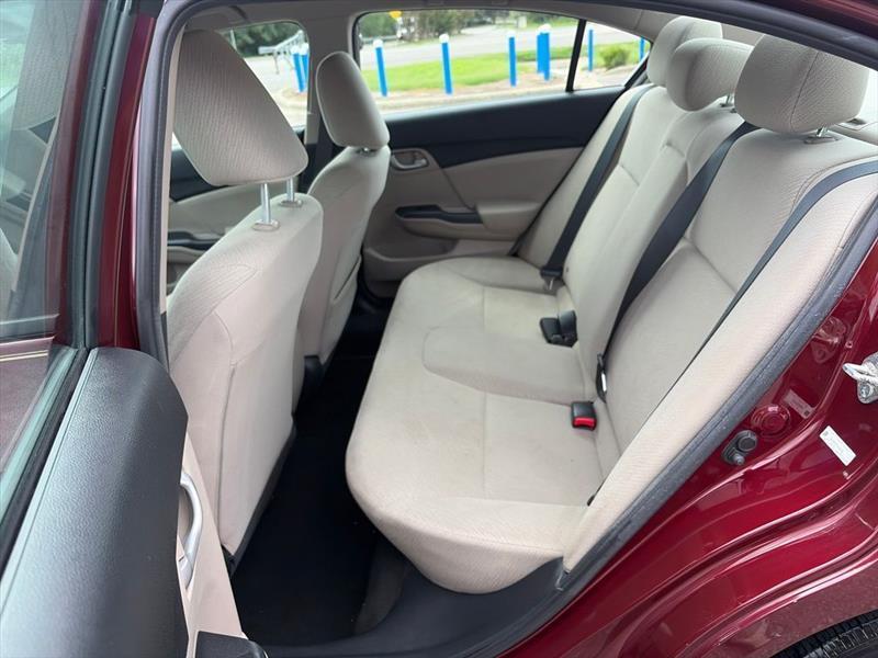 Honda Civic LX Sedan 5-Speed AT 2013