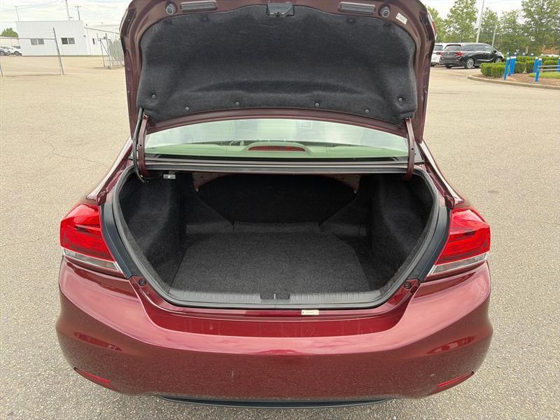 Honda Civic LX Sedan 5-Speed AT 2013