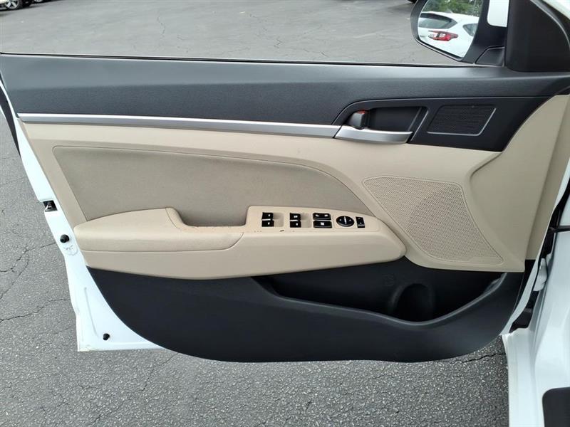 Hyundai Elantra Limited 2019