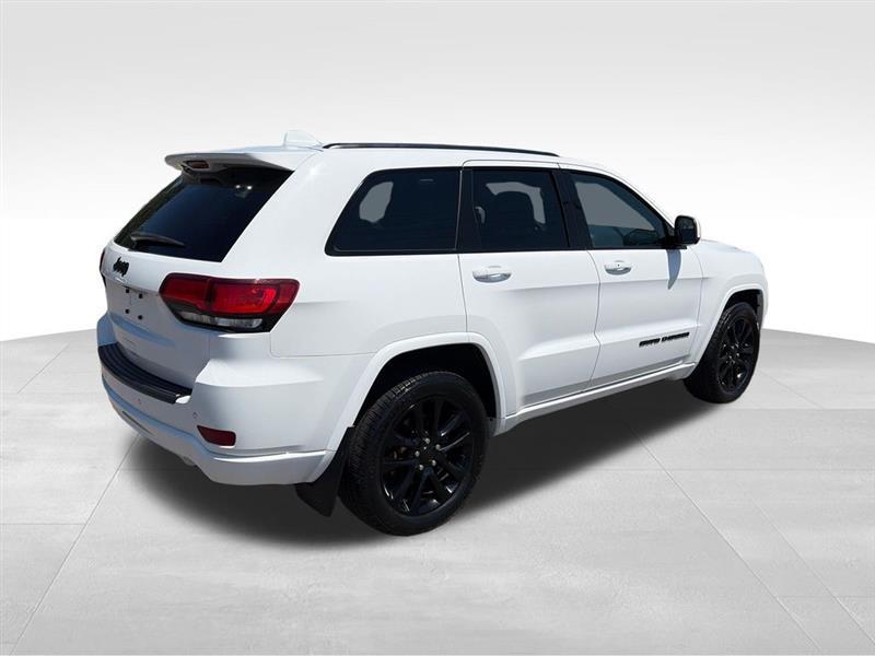 Jeep Grand Cherokee Laredo 2WD 2020