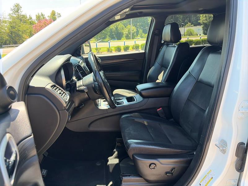 Jeep Grand Cherokee Laredo 2WD 2020