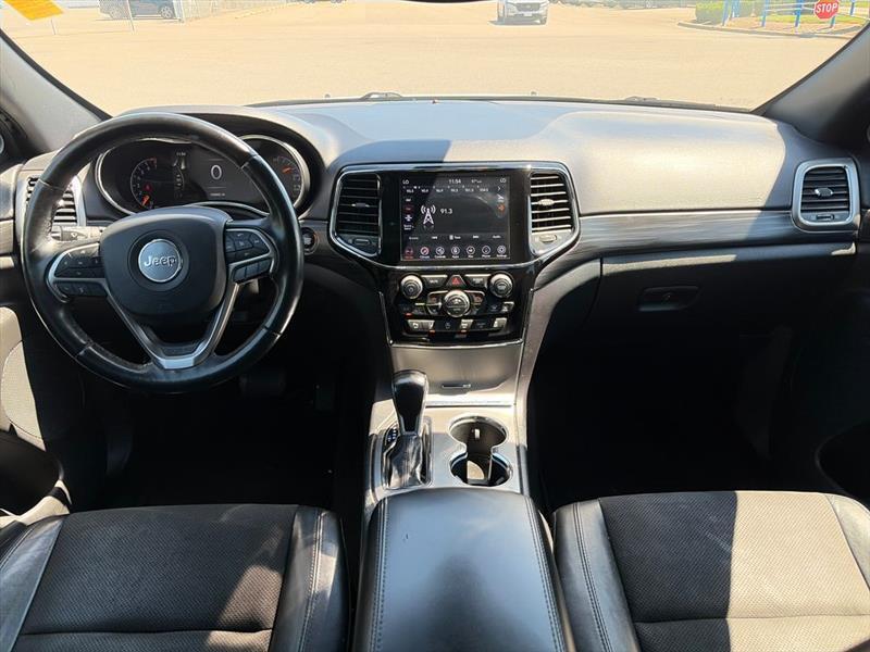 Jeep Grand Cherokee Laredo 2WD 2020