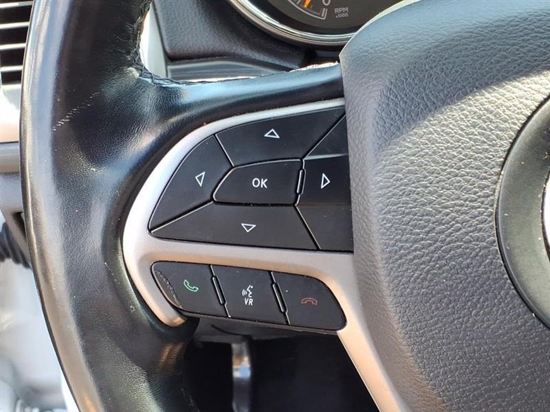 Jeep Grand Cherokee Laredo 2WD 2020